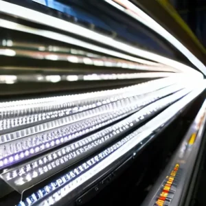Влияние температуры окружающей среды на световой поток LED-кристаллов: почему светодиодные матрицы работают эффективнее, ярче и дольше в холодных складах и на зимней улице
